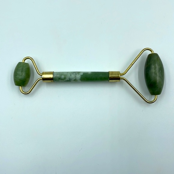 Cosmedix Jade Roller - Picture 2 of 2